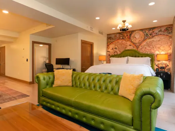 1500 4th Ave APT 800, Seattle, WA 98101