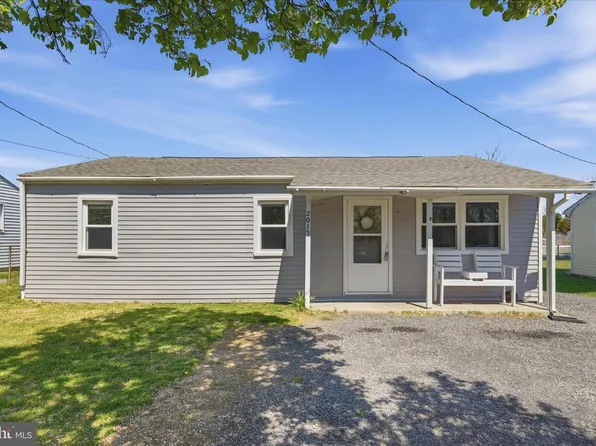2015 Senseny Rd, Winchester, VA 22602