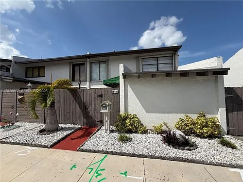 10971 SW 69th Ter Photo 1