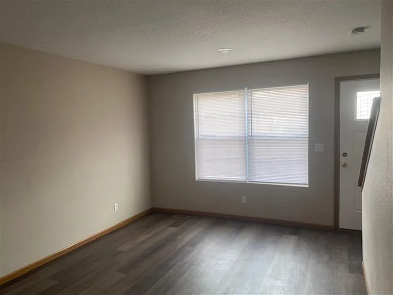 804 Hickory St #4 — Photo 4