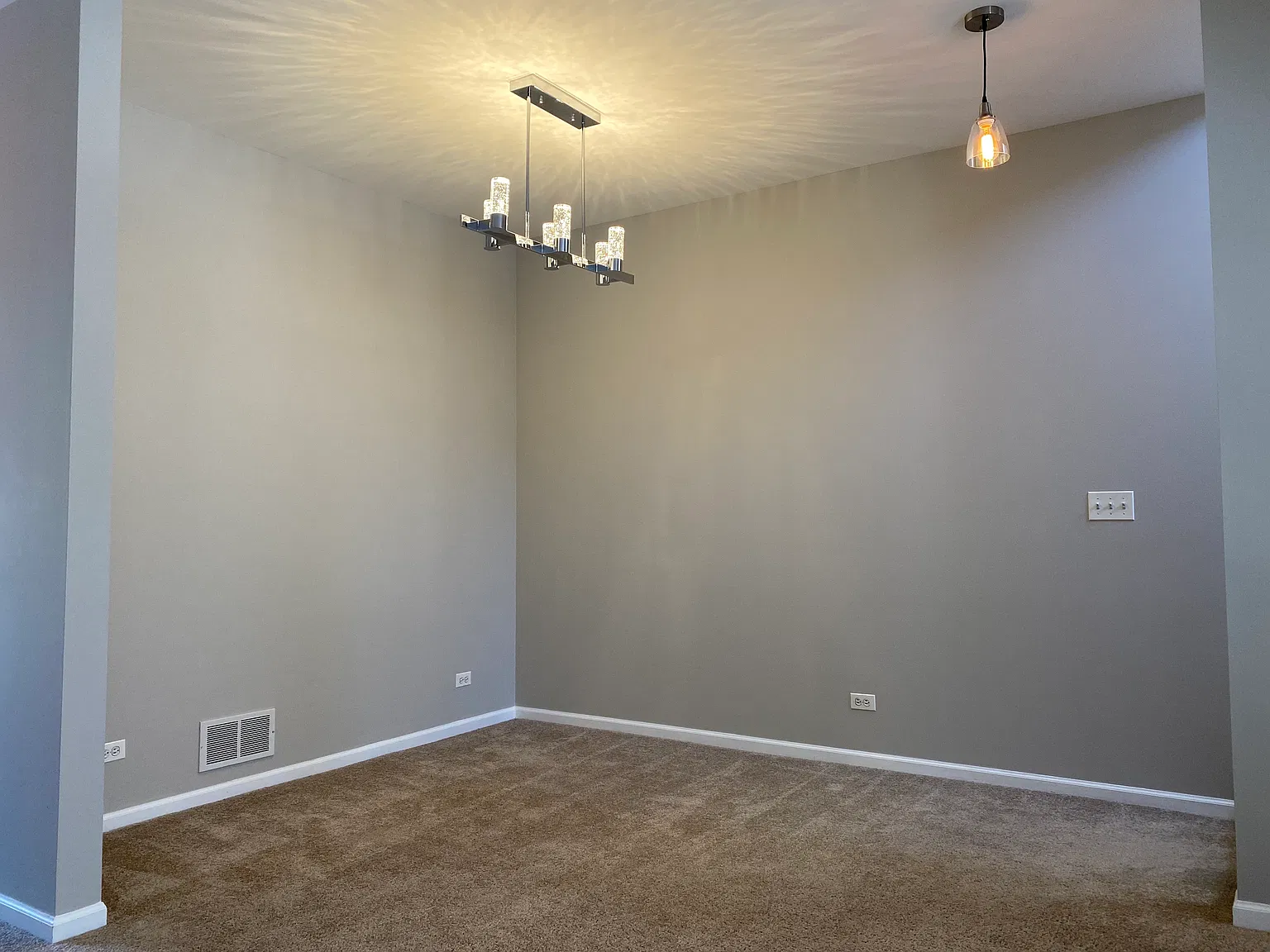 2 bed, 2.5 bath, 1617 sqft, $2,500 — Photo 4