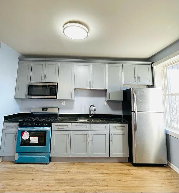 1st image of 1110 S California Ave APT 2