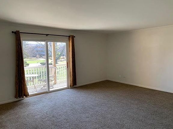3rd image of 930 Beau Dr Unit 201