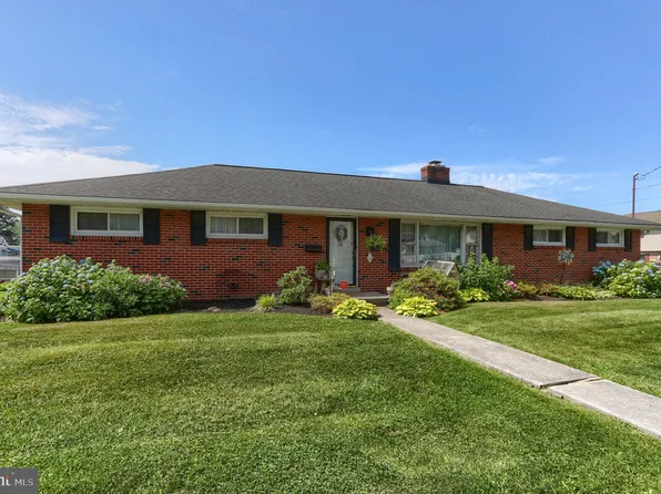 2340 Lehman St, Lebanon, PA 17046