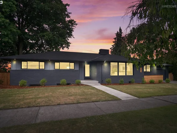 2019 NE Morgan St, Portland, OR 97211