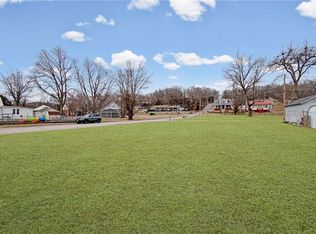 701 E Broadway St, Brunswick, MO 65236