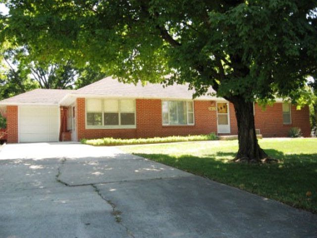 1st image of 2613 Southridge Dr
