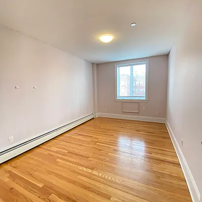 Rented by R New York | media 32