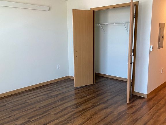 4th image of 1216 Martin Luther King Jr Way APT 303