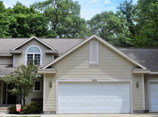 1250 Scenic Dr, Muskegon, MI 49445