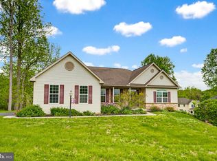 3 Courtney Rea Cir, Reading, PA 19606