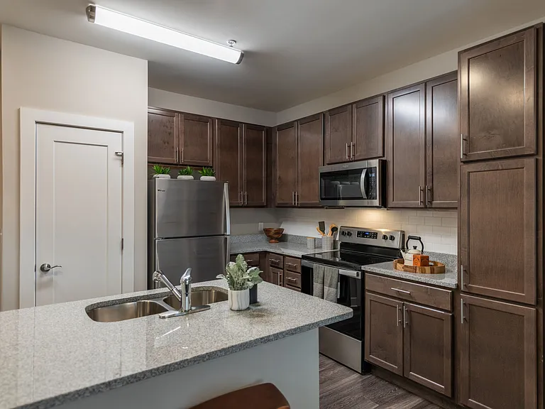 Attain at Harbour View — Photo 1