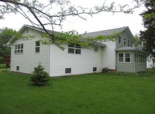 18 Elm St, Bloomfield, NY 14469
