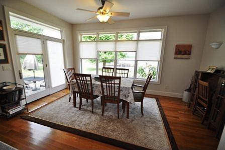 Dining Area/Sunroom