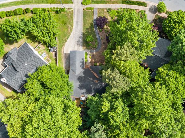 203 Needle Park Dr, Cary, NC 27513