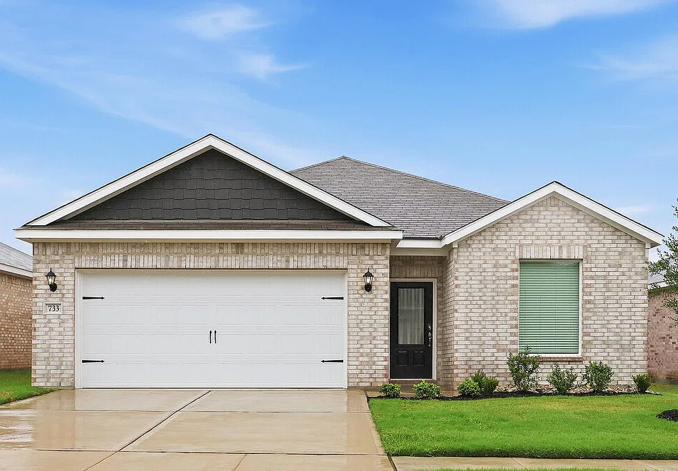 733 Layton Ct