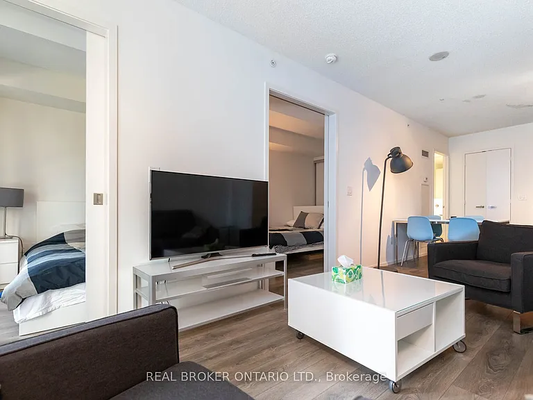 159 Dundas St E #606 — Photo 6