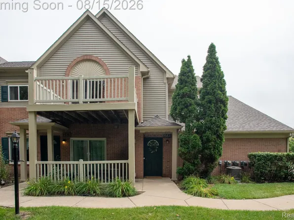 361 Marigold Cir, Westland, MI 48185