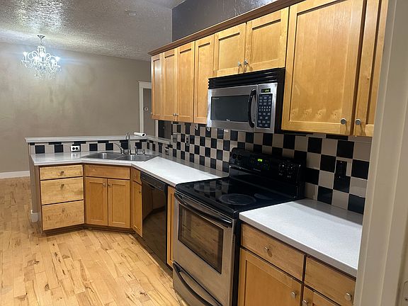 3rd image of 2310 Wood Springs Ave