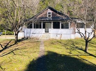 11326 Clay Hwy, Indore, WV 25111