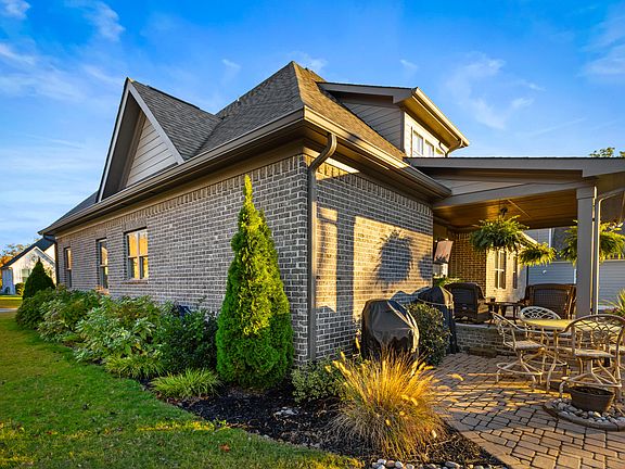 5th image of 5214 Abigail Ln #19
