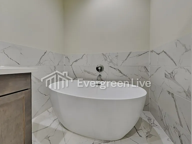 5734 Quinn Landing Rd — Photo 8