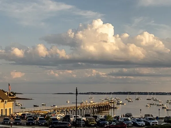 432 Humphrey St APT 8, Swampscott, MA 01907