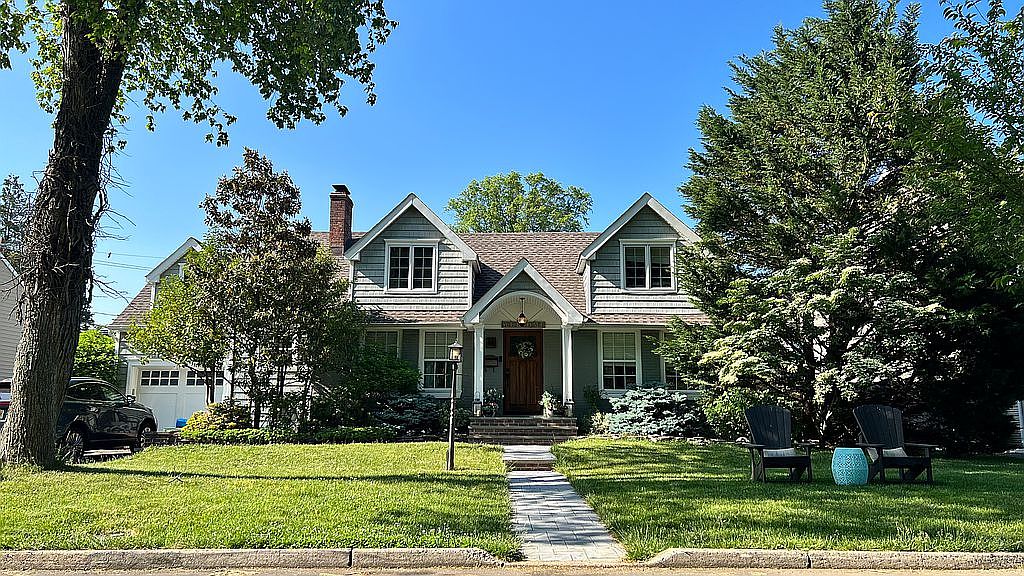 48 Little Silver Pkwy, Little Silver, NJ 07739 Zillow