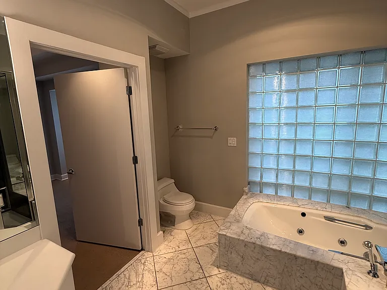 8030 Walinca Ter — Photo 17