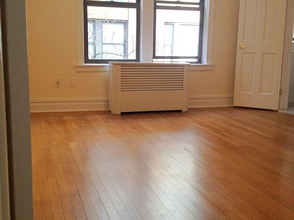 4th image of 111 E 80th St APT 5C