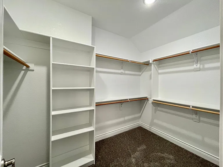 705 Tippit Ln — Photo 12