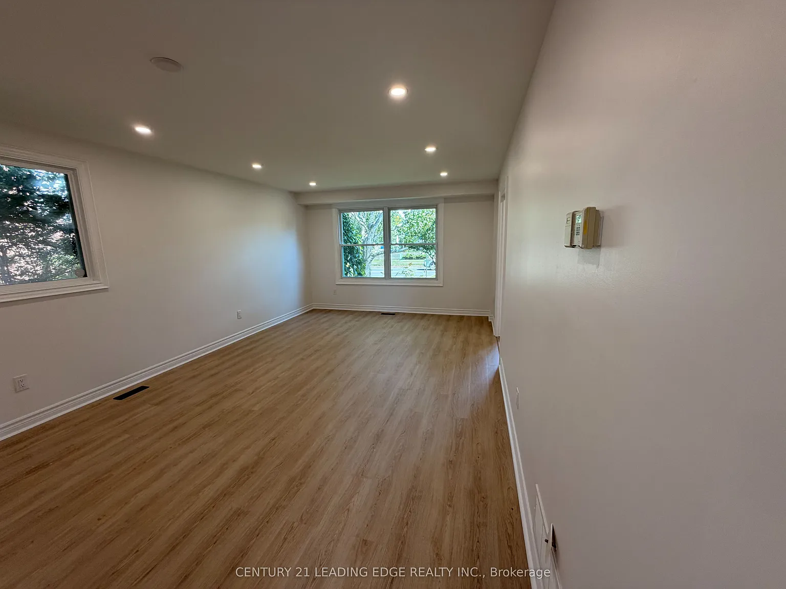 3 bed, $3,300 — Photo 4