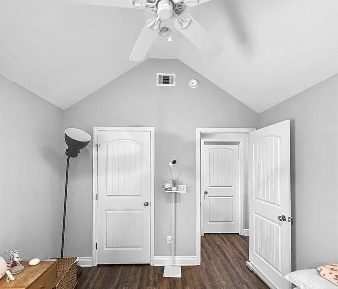 5430 University Gardens Dr — Photo 6