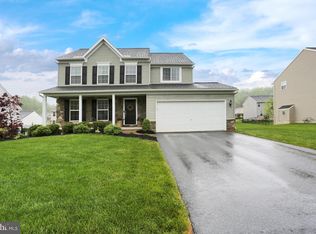 19 Bent Brook Cir, Reading, PA 19606
