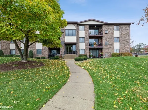 (undisclosed Address), Crestwood, IL 60418