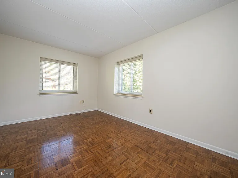 260 W Montgomery Ave #304 — Photo 23