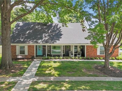 9849 Riggs St, Overland Park, KS, 66212