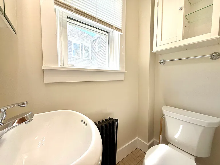 38 Webster St — Photo 15