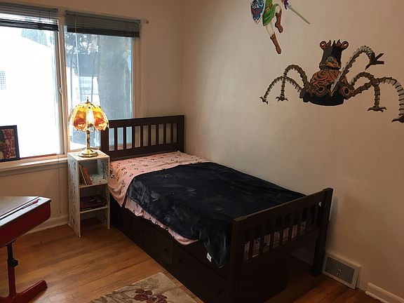 3rd image of 601 Livingston Ave