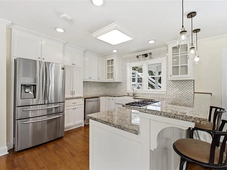 353 Westside Dr — Photo 4