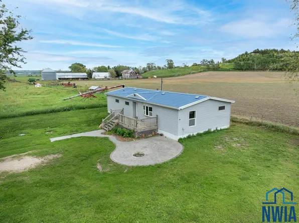 30596 County Highway 16 E, Castana, IA 51010