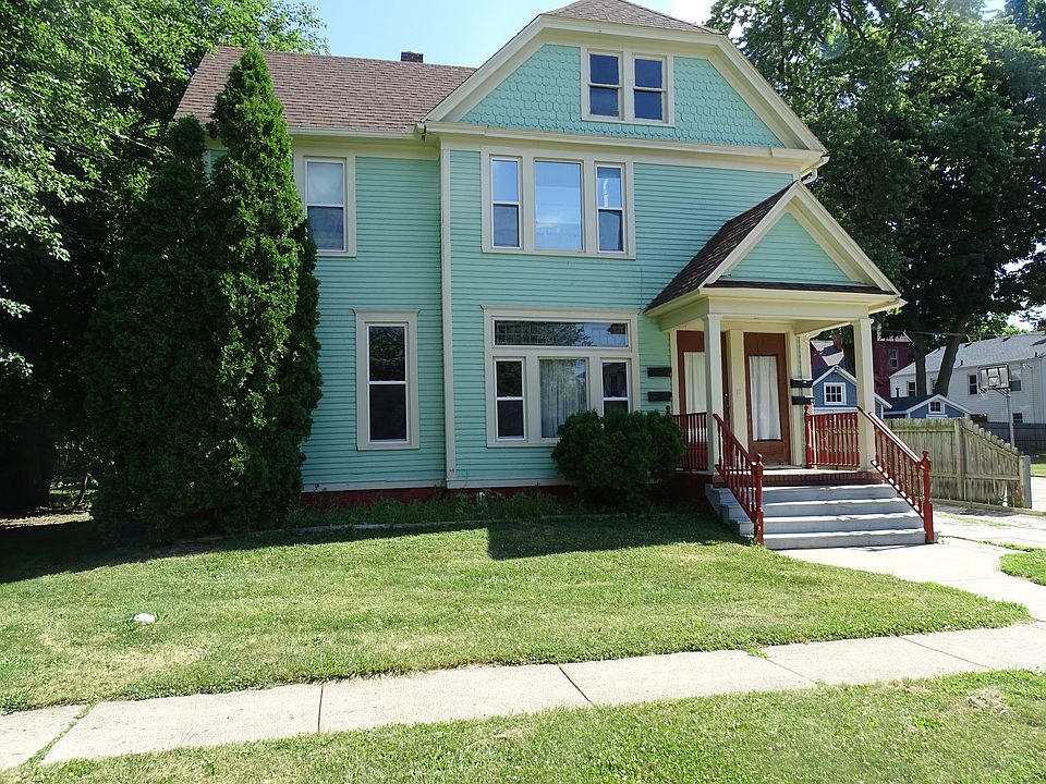 1st image of 149 Chestnut St APT 1