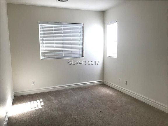 5th image of 211 Fairway Woods Dr