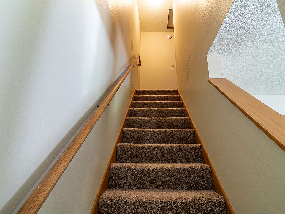 1st image of 355 Countryside Ln #7