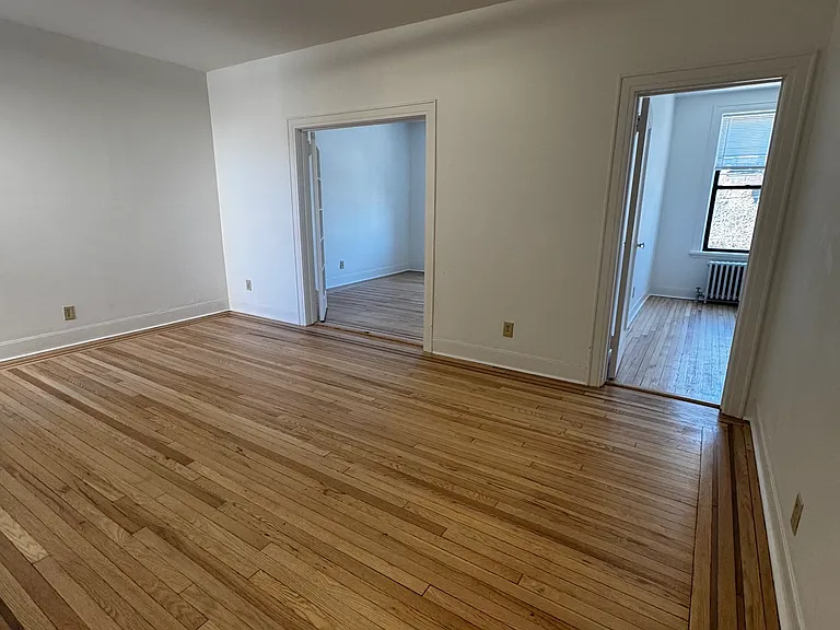 21-43 29th St #2D — Photo 9