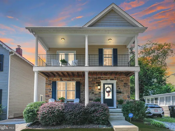 2618 Caroline St, Fredericksburg, VA 22401
