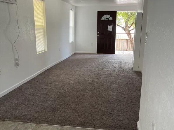 302 Decatur St #1, Bakersfield, CA 93308