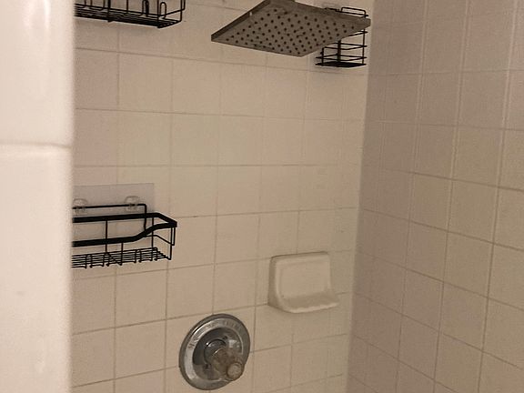 3rd image of 509 Jimbay Dr