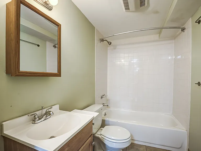 4008 Illinois Ave NW #B — Photo 10