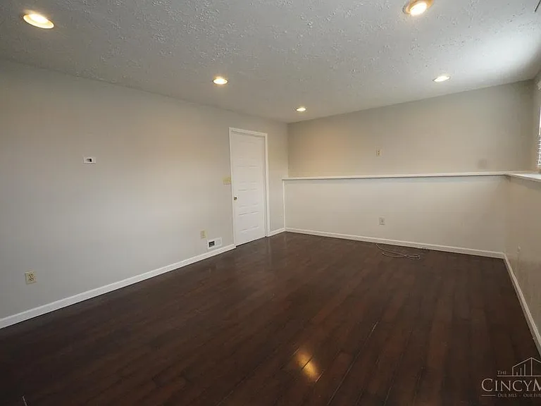 1382 Firethorne Dr — Photo 15